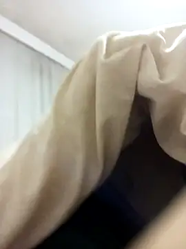 Snapshot of leona633 chatting on 01/18/26, 10:57 leona633 online show from 01/18/26, 10:57