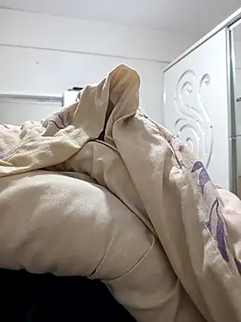 Snapshot of leona633 chatting on 02/07/26, 06:55 leona633 online show from 02/07/26, 06:55