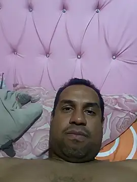 elnegro707070 online show from 11/04/25, 02:54