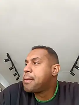 elnegro707070 online show from 11/09/25, 03:21