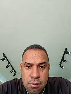 elnegro707070 online show from 01/08/26, 01:02