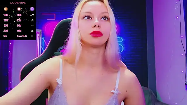 AlessiaCroft online show from 03/12/26, 05:02