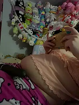 w3tkittty online show from 02/18/26, 01:07