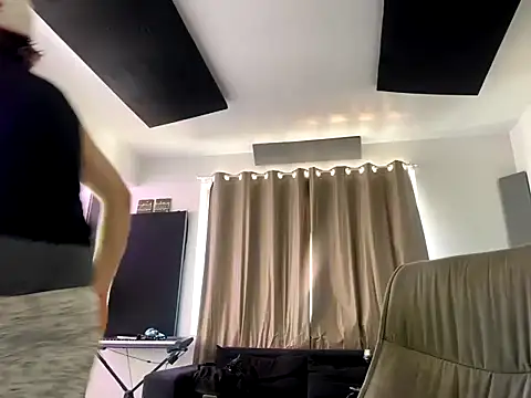 bigrosa21cm online show from 12/20/25, 08:05