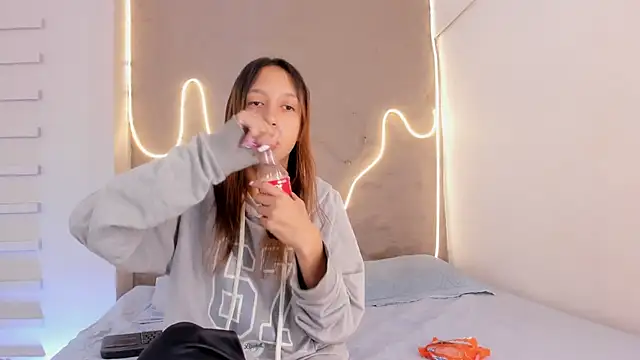 Dulce Quintana online show from 12/22/25, 12:35