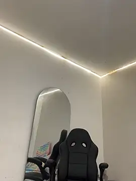 Kariina  69 online show from 11/26/25, 02:12