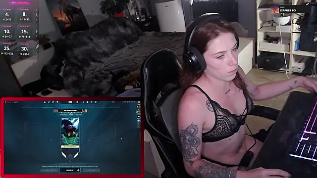 Horny Makima online show from 09/23/25, 11:46