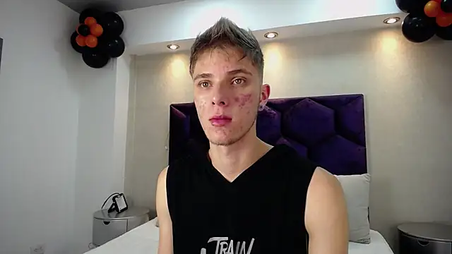 Robbin Blaze online show from 10/27/25, 04:49