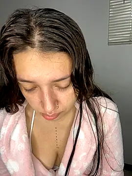 Mia  Gray online show from 10/21/25, 03:24