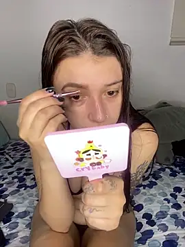 Mia  Gray online show from 12/17/25, 06:14