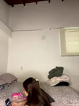 Mia  Gray online show from 01/06/26, 04:32