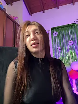 Snapshot of Mia__Gray chatting on 06/24/26, 05:23 Mia Gray online show from 06/24/26, 05:23