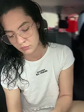 Snapshot of MeekyRich chatting on 09/25/25, 03:10 MeekyRich online show from 09/25/25, 03:10