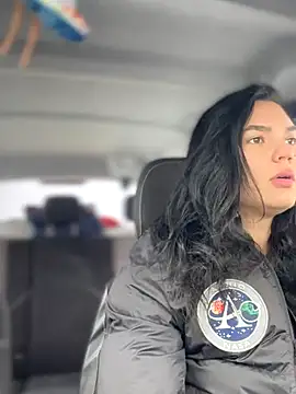 Snapshot of MeekyRich chatting on 11/23/25, 04:45 MeekyRich online show from 11/23/25, 04:45