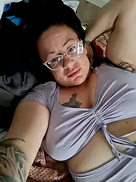 kinkikatie69 online show from 09/28/25, 10:15