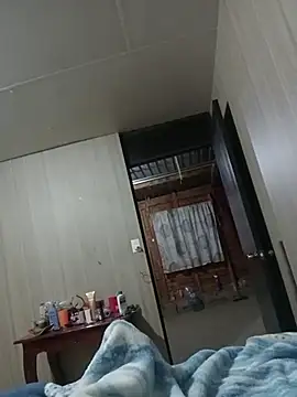 luuiss12 online show from 11/22/25, 06:23