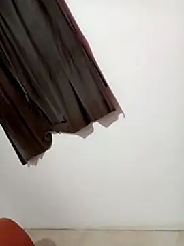 luuiss12 online show from 01/10/26, 05:42