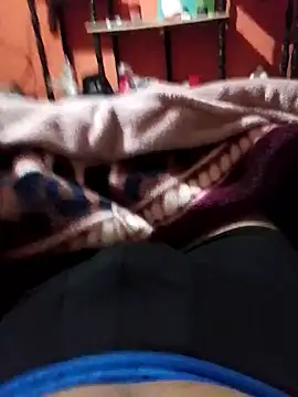 luuiss12 online show from 04/08/26, 12:05