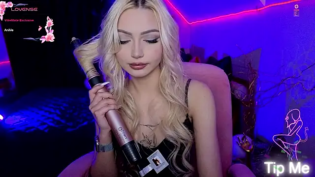 LinaLirian online show from 01/31/26, 07:45