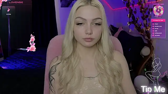 LinaLirian online show from 04/07/26, 09:10