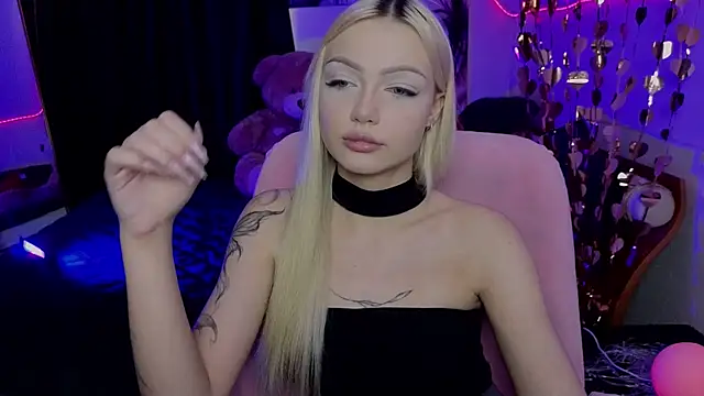 LinaLirian online show from 07/15/26, 12:10