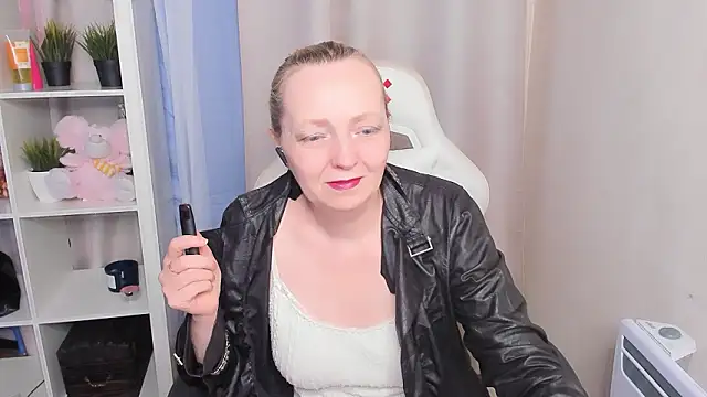 Karen Villis online show from 02/23/26, 10:01