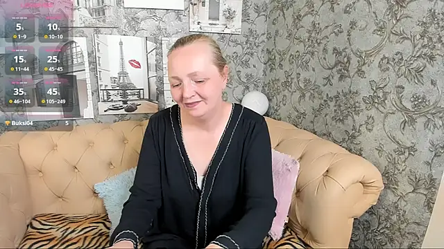 Snapshot of Karen_Villis chatting on 06/29/26, 09:59 Karen Villis online show from 06/29/26, 09:59