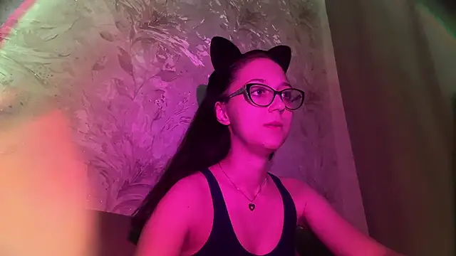 Snapshot of YourTemptation_ chatting on 12/02/25, 05:41 YourTemptation online show from 12/02/25, 05:41