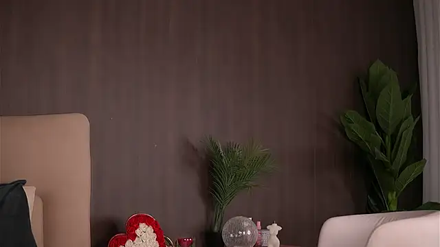 ChloeDevine online show from 02/20/26, 05:15