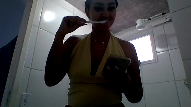 Snapshot of querida777 chatting on 07/17/26, 02:45 querida777 online show from 07/17/26, 02:45