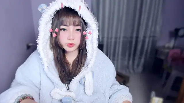 yuki3366 online show from 12/15/25, 01:26