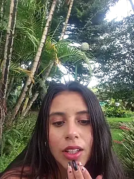 Lunaluxe1001 online show from 11/11/25, 01:11