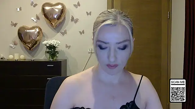 Snapshot of Wild_Silk_Desire chatting on 04/30/26, 04:57 Wild Silk Desire online show from 04/30/26, 04:57
