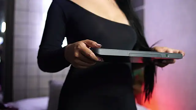 Susan wall online show from 10/10/25, 12:59