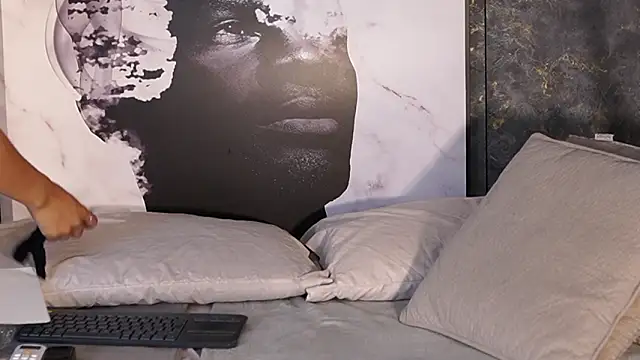 Susan wall online show from 02/21/26, 12:39