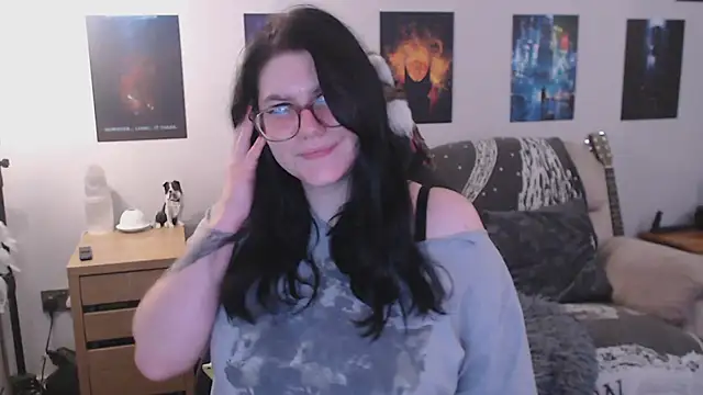 GothSuccubusBabe online show from 11/15/25, 01:58