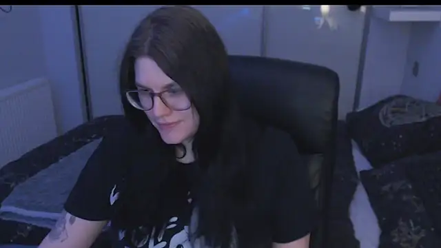 Snapshot of GothSuccubusBabe chatting on 02/15/26, 08:05 GothSuccubusBabe online show from 02/15/26, 08:05