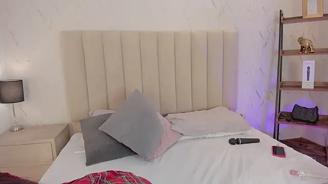 LilithHarperr  online show from 04/21/26, 04:30