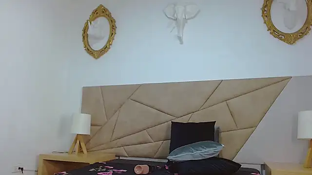 Snapshot of amanda_ramirez chatting on 10/23/25, 08:29 amanda ramirez online show from 10/23/25, 08:29