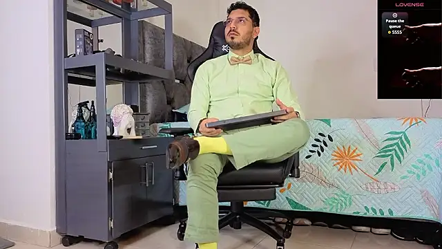 Snapshot of samuelcoopeer chatting on 02/11/26, 03:50 samuelcoopeer online show from 02/11/26, 03:50