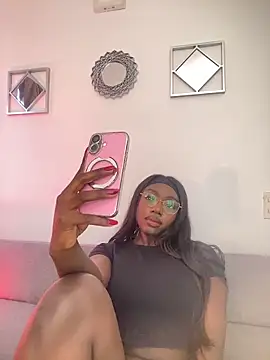 alissradiante1 online show from 04/10/26, 10:14