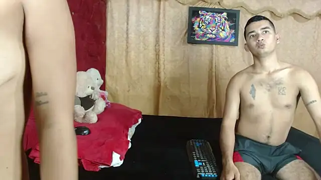 CasAndTom online show from 10/26/25, 01:22