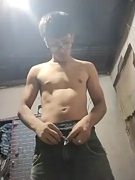 Snapshot of DXTFFx chatting on 09/17/25, 09:05 DXTFFx online show from 09/17/25, 09:05