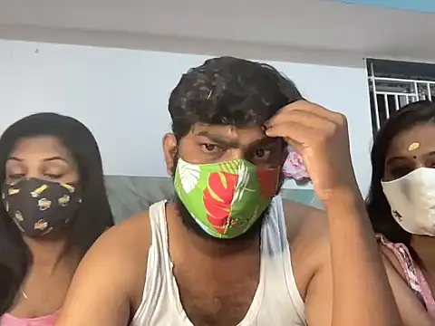 Snapshot of Tamil_india_couples_ chatting on 05/25/26, 06:25 Tamil india couples online show from 05/25/26, 06:25