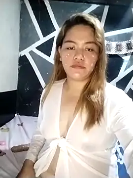 Pinaymiccah26 online show from 12/22/25, 02:25