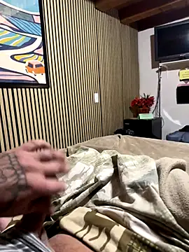 Snapshot of weready79 chatting on 09/26/25, 05:33 weready79 online show from 09/26/25, 05:33