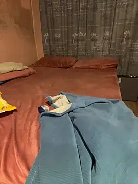 Snapshot of naughty_thick chatting on 09/24/25, 06:33 naughty thick online show from 09/24/25, 06:33