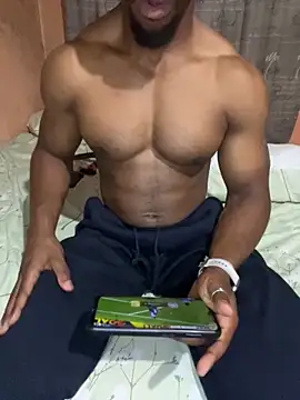 Snapshot of naughty_thick chatting on 10/17/25, 05:04 naughty thick online show from 10/17/25, 05:04