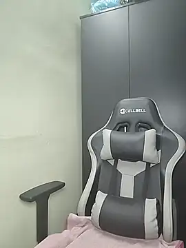 Isha Sax online show from 02/03/26, 12:54