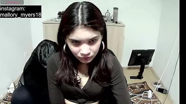 MalloryMyers online show from 12/21/25, 07:43